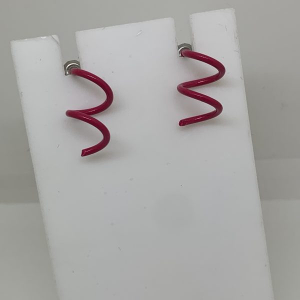 Pink metal spring drop earrings 4
