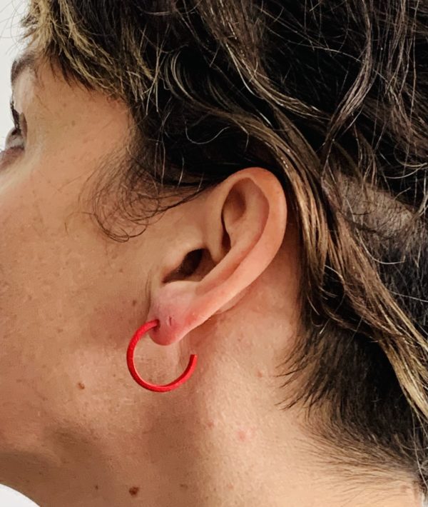 Red textured metal small hoop earrings 4