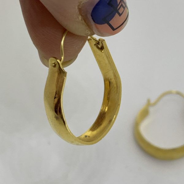Simple gold plated small hoop earrings 3