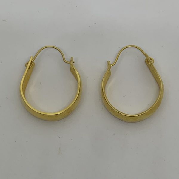 Simple gold plated small hoop earrings 4