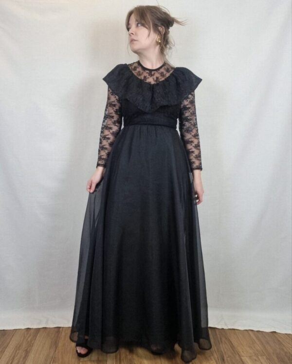 Victorian Gothic Lace Dress UK Size 8-10 - Image 3