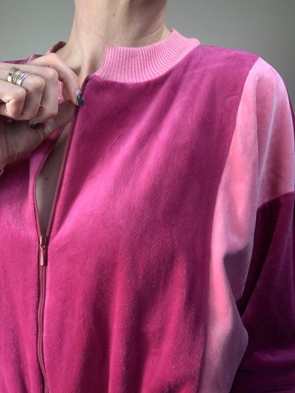 Vintage 1980s pink velour Jumpsuit loungewear size 10-14 - Image 4