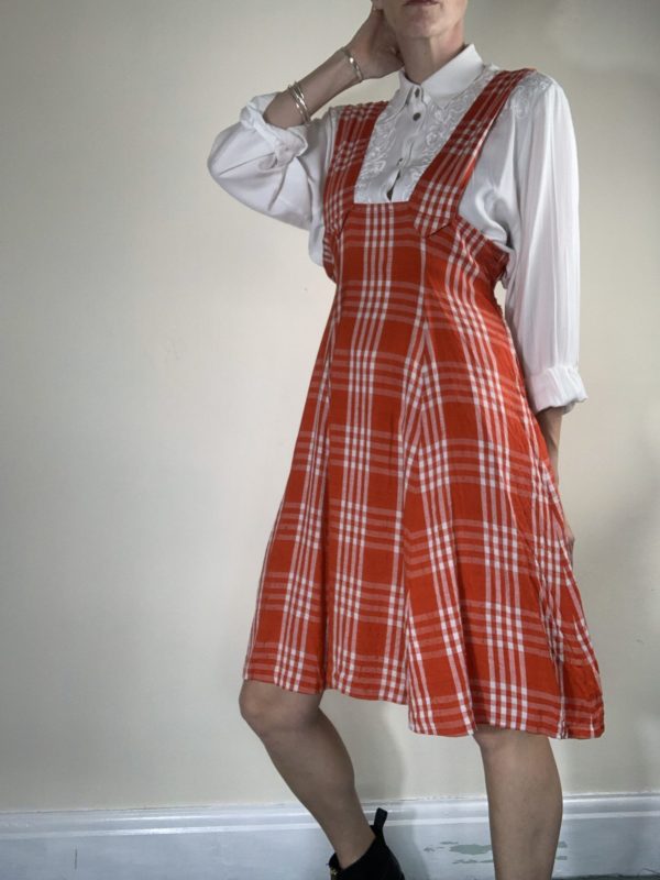 Red check pinafore dress size 12-14 3