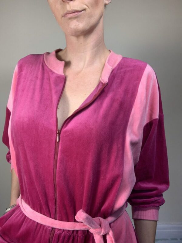 Vintage 1980s pink velour Jumpsuit loungewear size 10-14 - Image 2