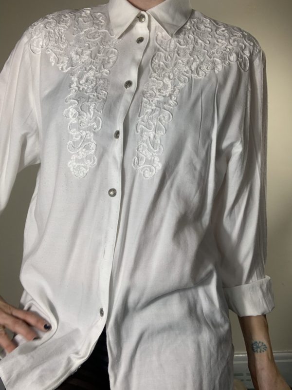 White embroidered oversized shirt size 10-16 4