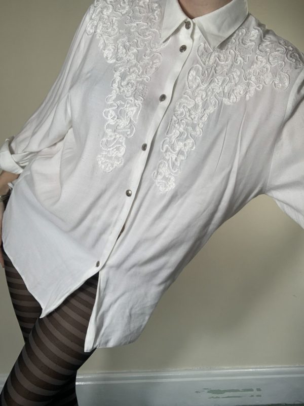 White embroidered oversized shirt size 10-16 3