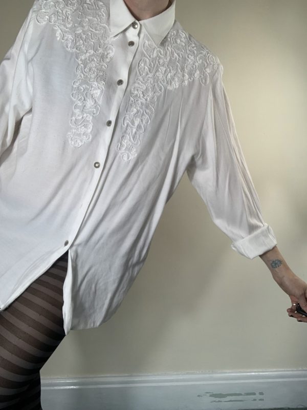 White embroidered oversized shirt size 10-16 2