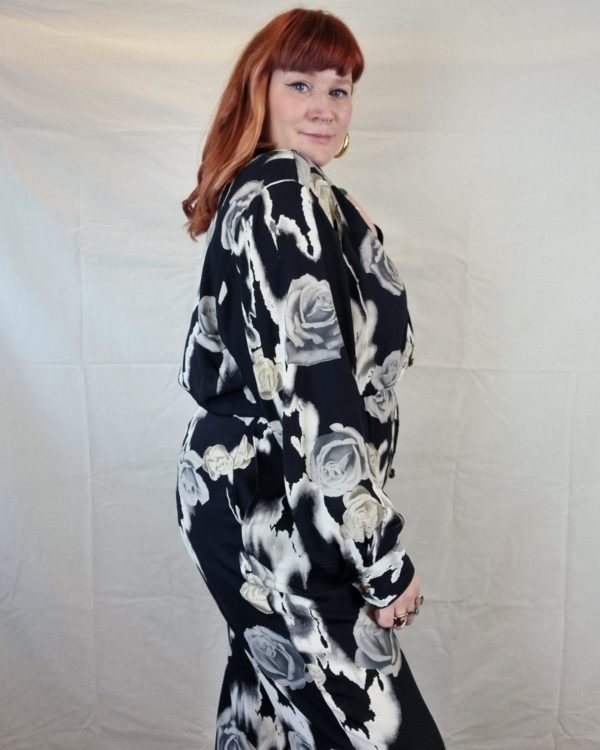Black and White Collared Rose Print Jumpsuit UK Size 16 4