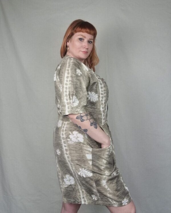 Hawaiian Print Playsuit UK 20-22 - Image 2