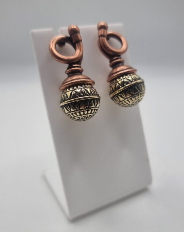 Vintage ethnic engraved earrings