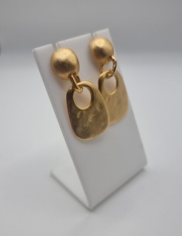 Vintage hammered gold earrings 1