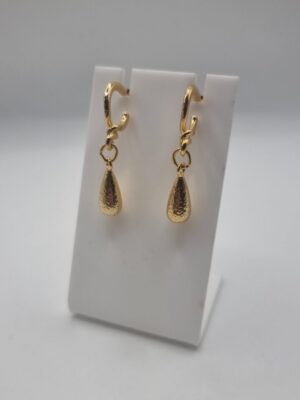 Vintage teardrop hoop earrings