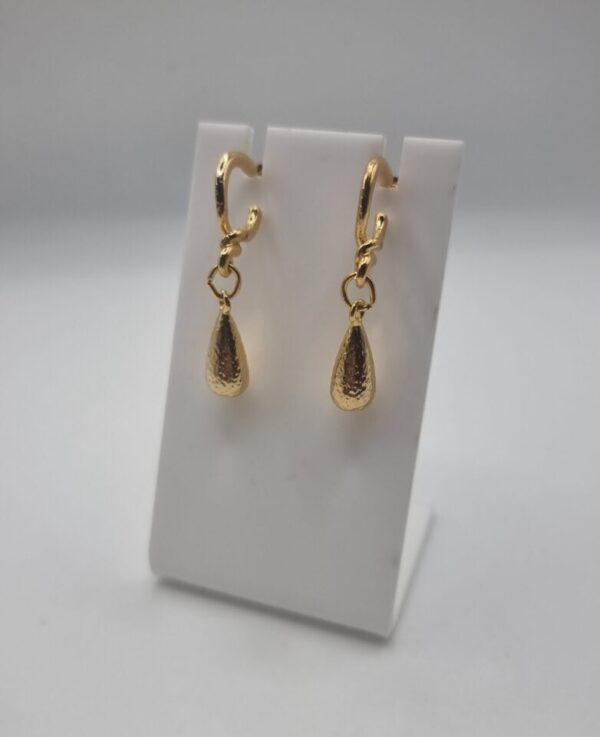 Vintage teardrop hoop earrings