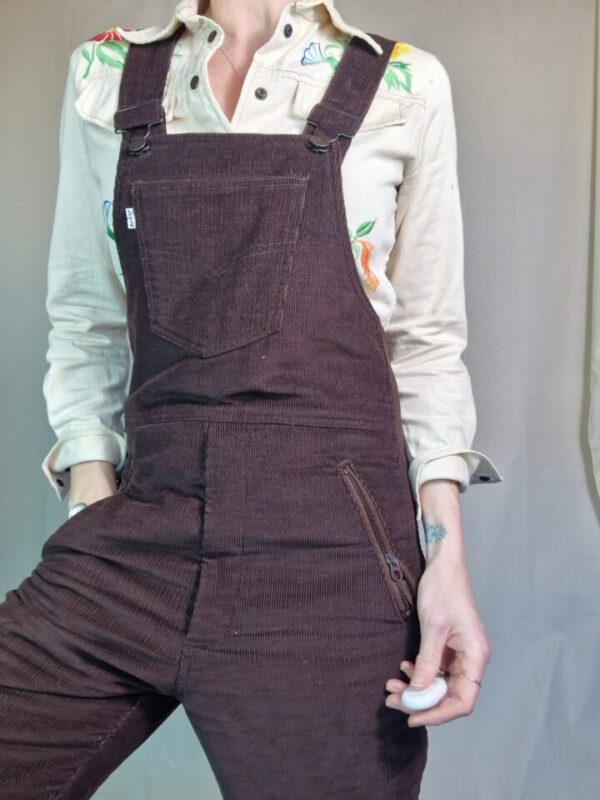 1970s Quilted levis brown cord ski dungarees size 10 - Image 4