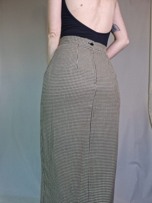 1980s Houndstooth black and white pencil skirt UK 10 3