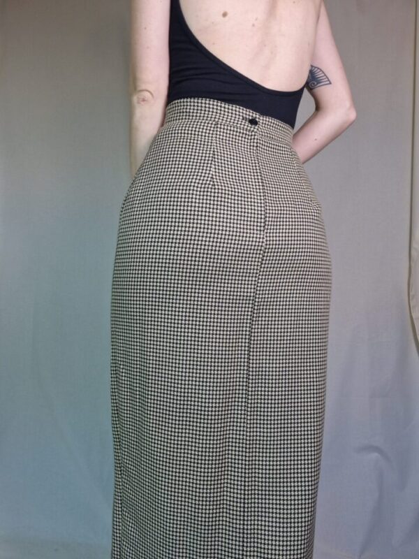 1980s Houndstooth black and white pencil skirt UK 10 - Image 3