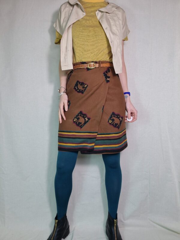 Patterned Brown Wrap Skirt Size 8 -10 2