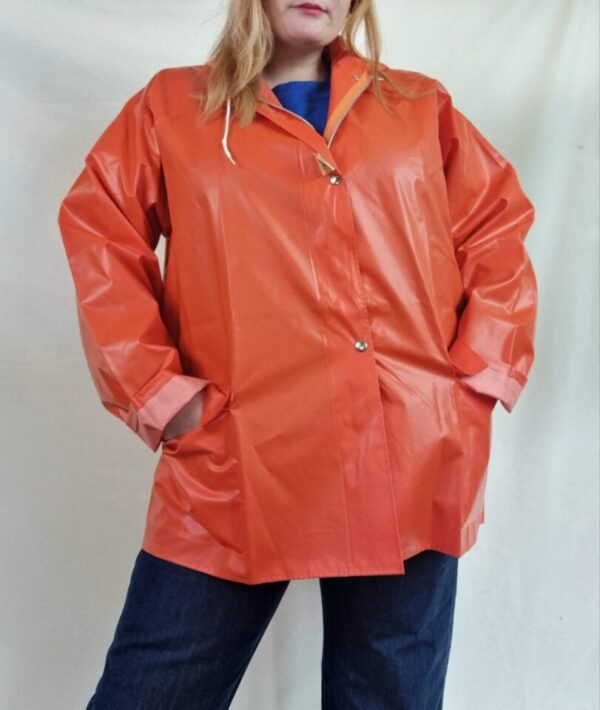 Classic Red Hooded Raincoat XL - Image 2