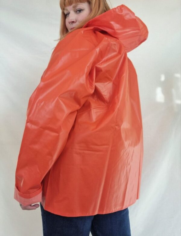 Classic Red Hooded Raincoat XL - Image 4